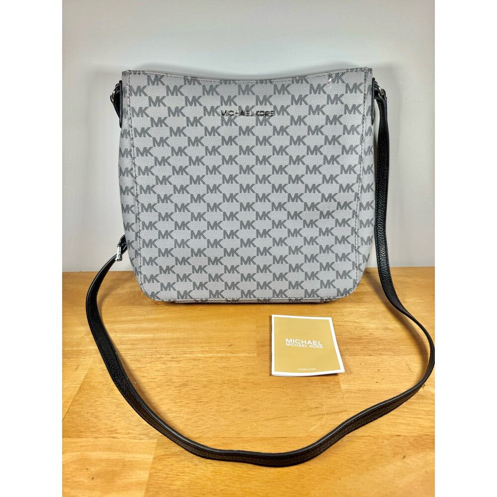 NEW Michael Kors Jet Set Travel Gray Black PVC Messenger Zip Crossbody Bag